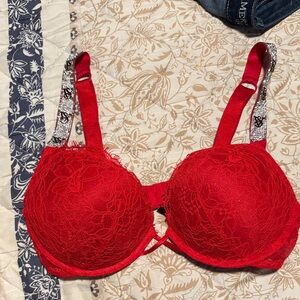 Elegant Red Lace Bra